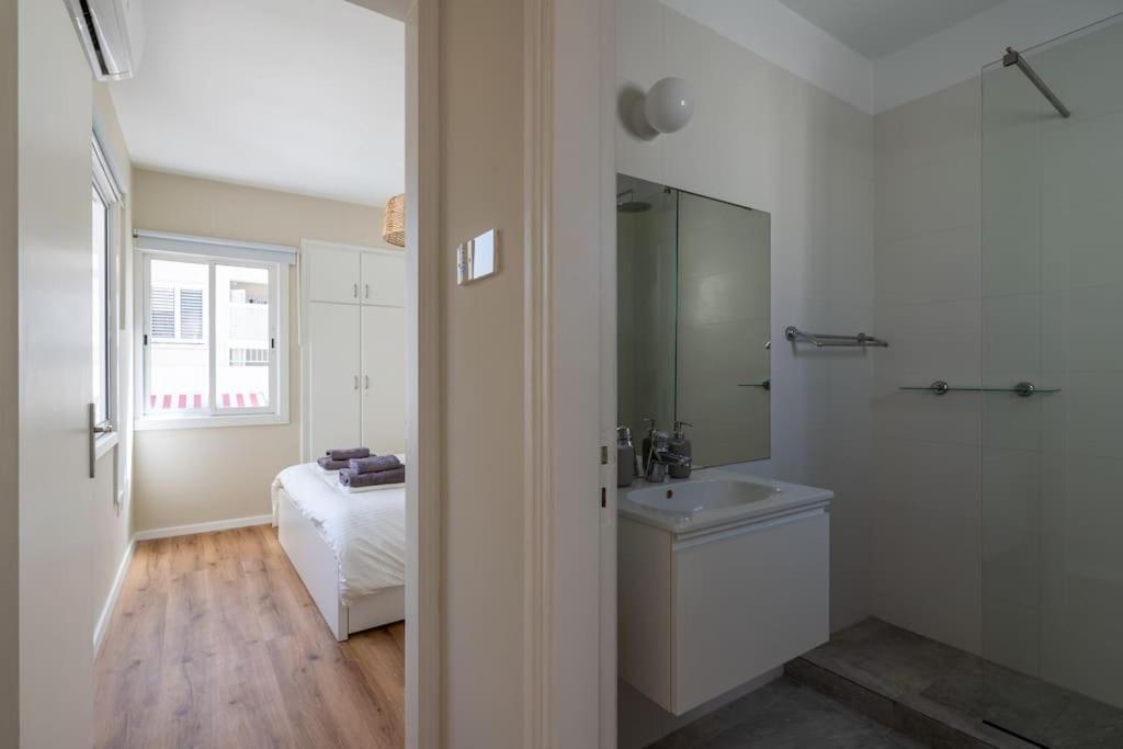 Cozy Nerina Cottage At Harbour Paphos Exterior foto